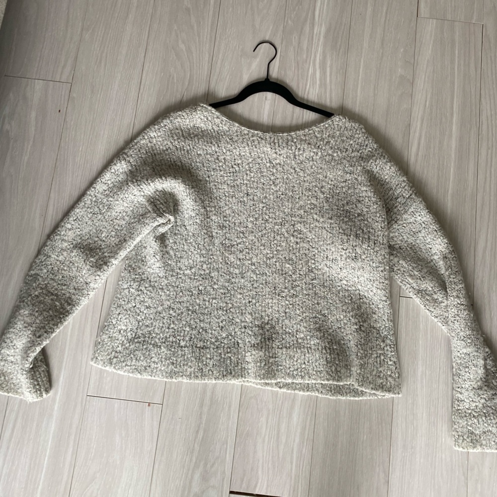 Grey Chunky Knit Gap Sweater, Size medium